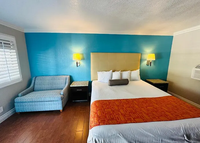 Casa Blanca Hotel & Suites Orange Sr-55 Freeway, Near Honda Center, Chapman University, Disneyland