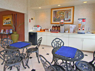 Casa Blanca & Sr-55 Freeway, Near Honda Center, Chapman University, Disneyland